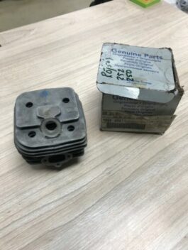 Kpl cylinder & kolv till Husqvarna 250/252