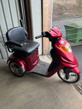 Eloped Scooty ( säljes i delar )